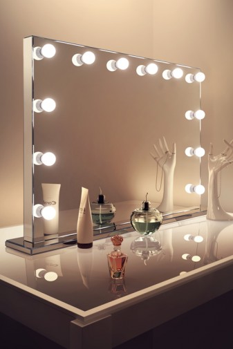 Veyla Işıklı Makyaj Aynası 100x70cm